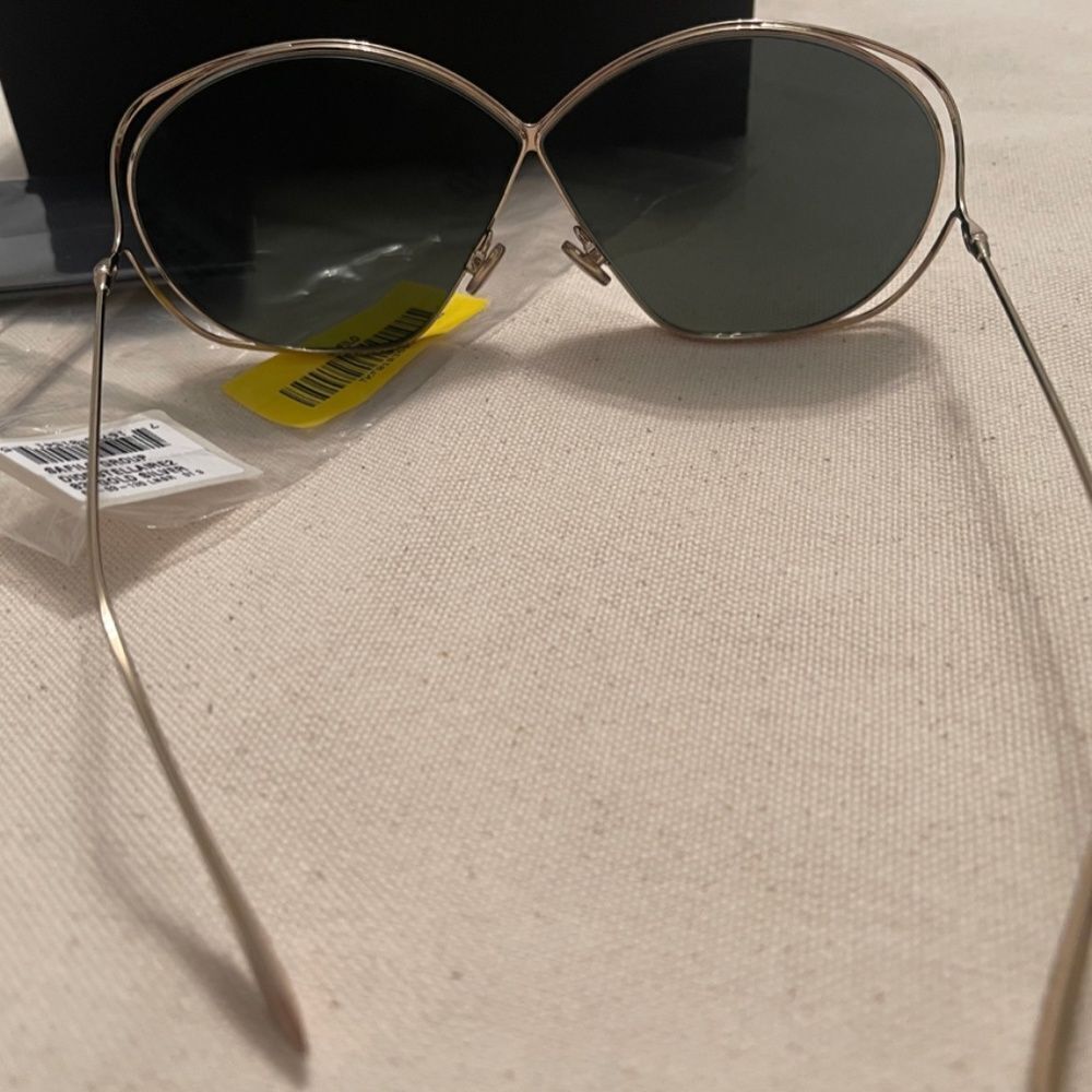 Dior sunglasses  - Picture 7 of 8
